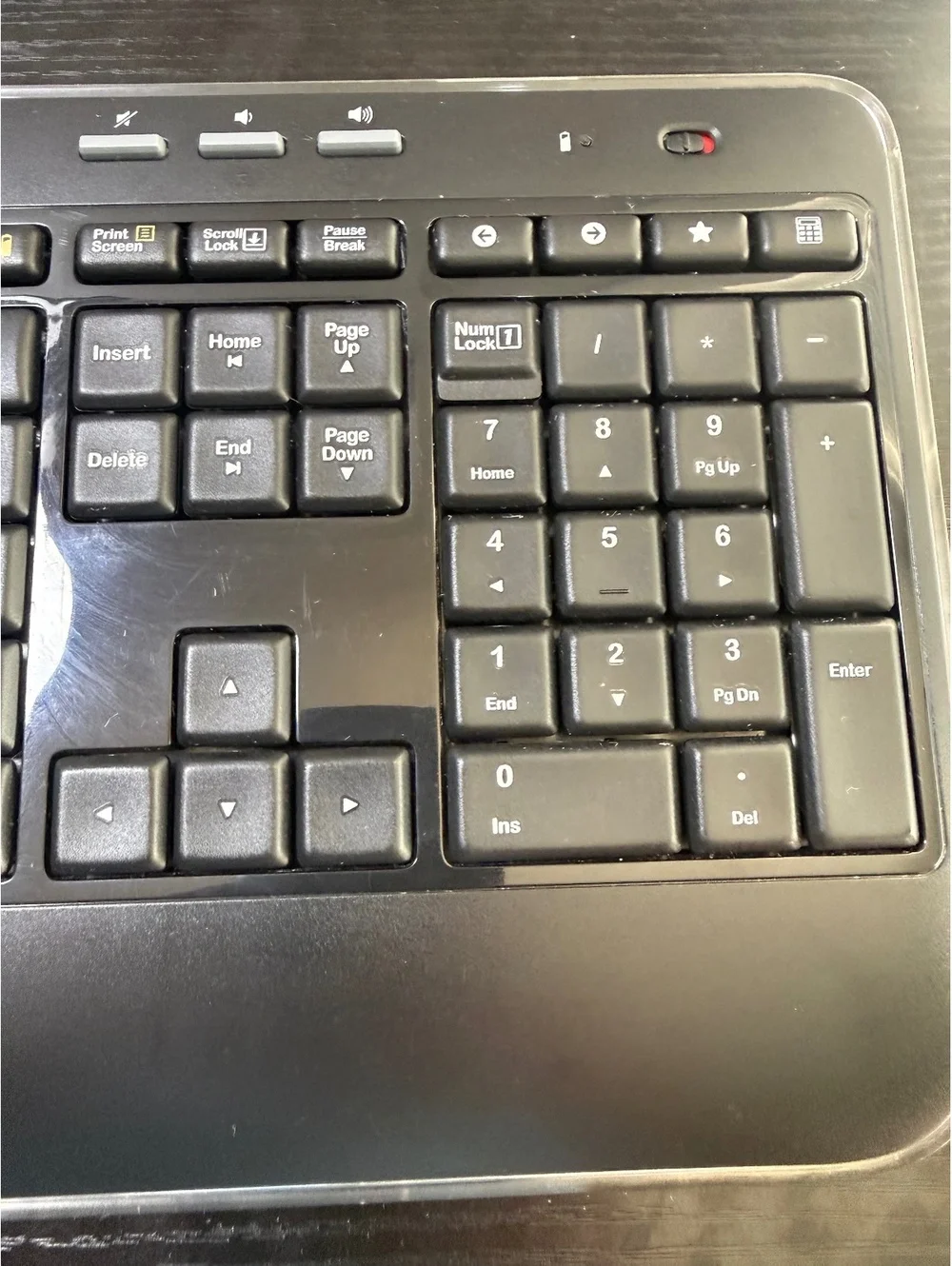 Logitech Wireless Keyboard K520 with dongle